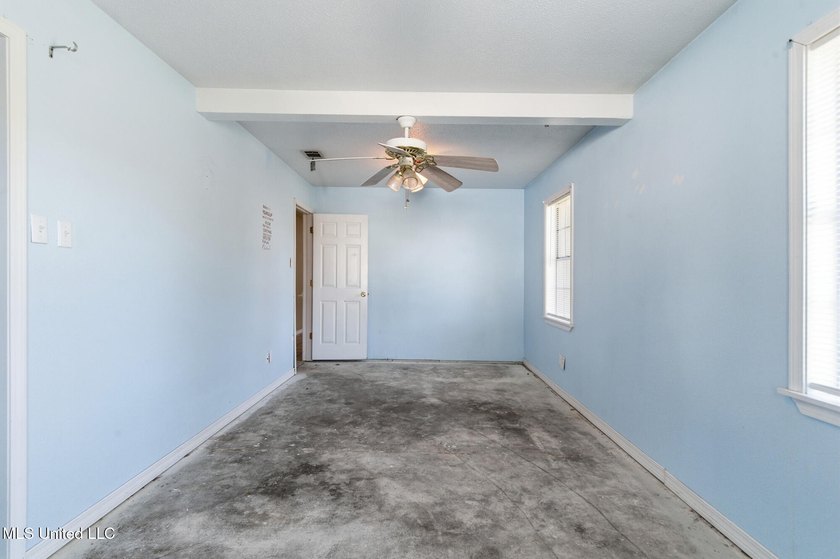 Don't miss your opportunity to own this charming 2-bedroom - photo 12