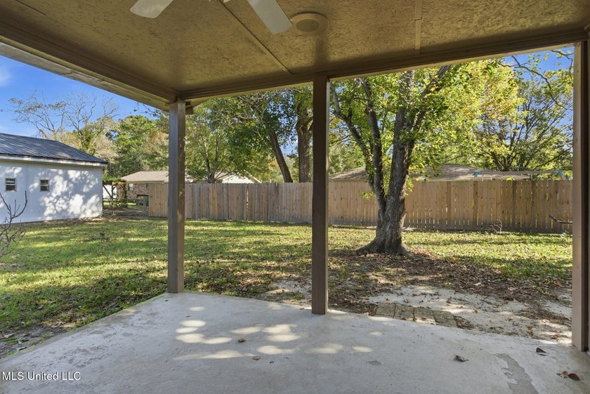 Don't miss your opportunity to own this charming 2-bedroom - photo 15