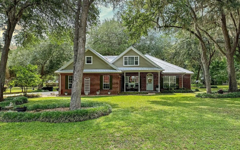 Tucked away in the quiet, wooded community of Woodborough on - photo 49