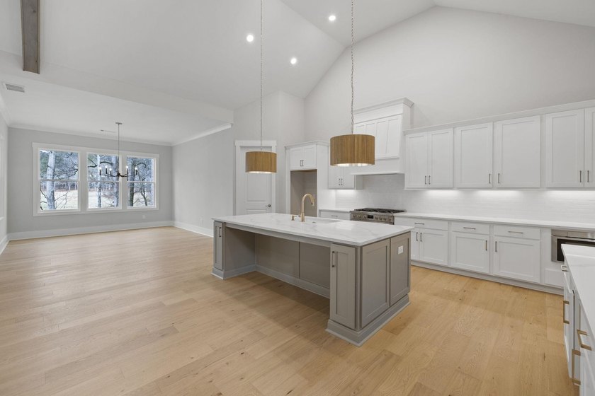 Exceptional new price on one of Harbor Club's best golf-front - photo 35
