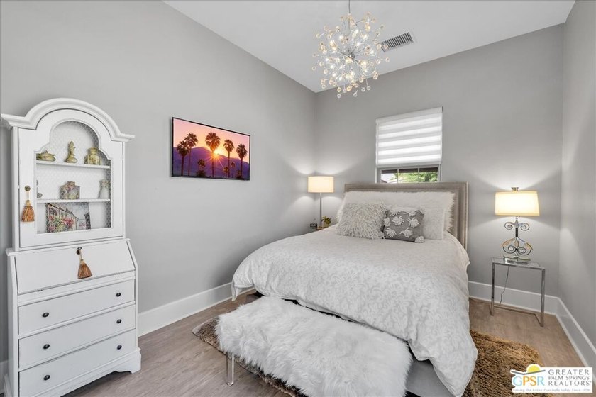 Extraordinary Entertainer's Retreat with Custom Spa &amp; Expansive - photo 20