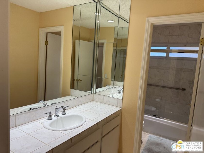 Views, Pool &amp; Classic Palm Springs Living! Nestled in the - photo 22