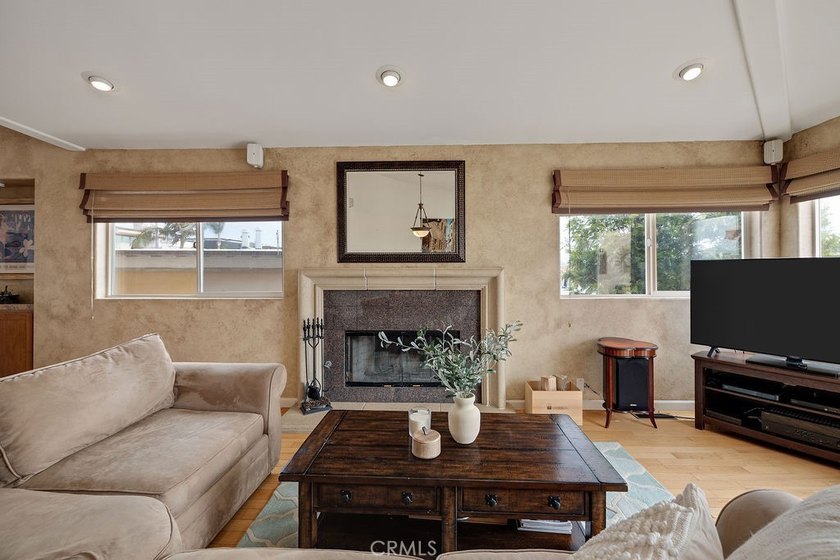 Furnished short-term June and July only townhouse in Hermosa - photo 2