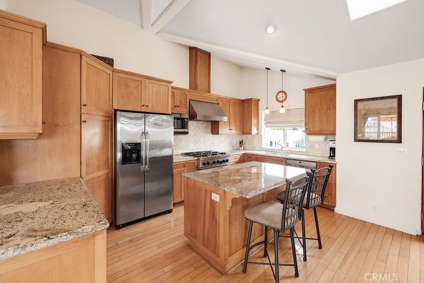 Furnished short-term June and July only townhouse in Hermosa - photo 8