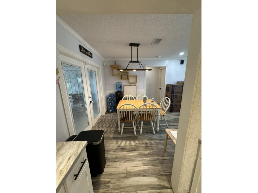 Charming 2-bedroom, 2-bath home in Port St. Lucie! This property - photo 4