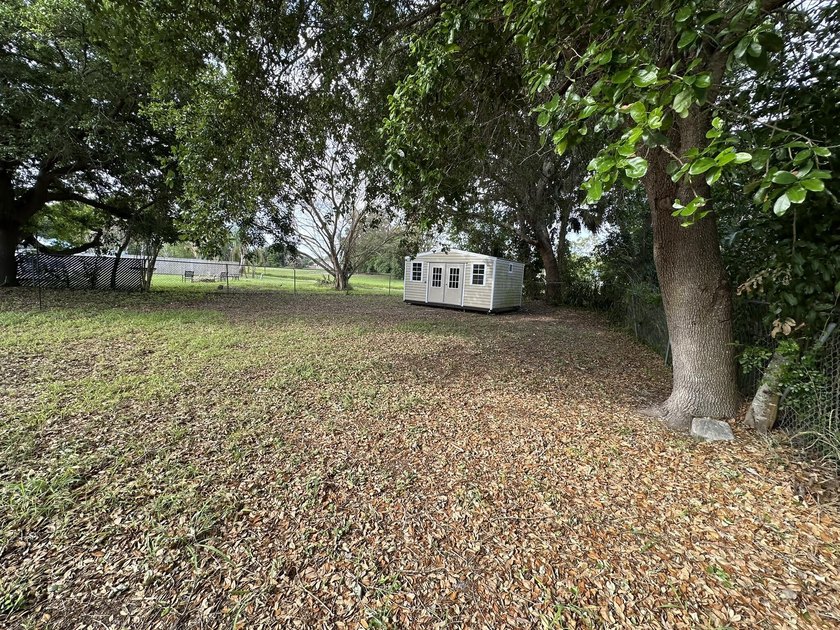 Charming 2-bedroom, 2-bath home in Port St. Lucie! This property - photo 6