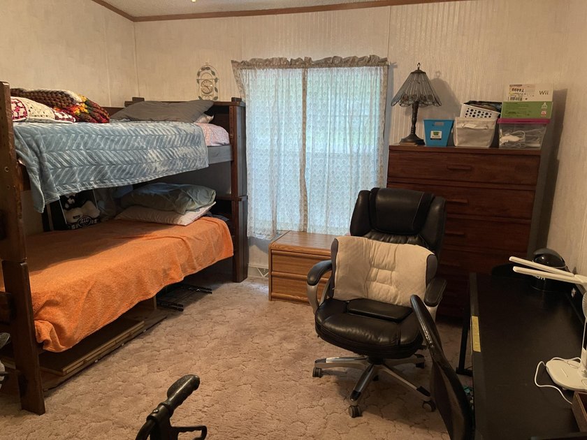 Spacious 3 bedroom, 2 bath, 1456 sq ft home on a double lot that - photo 12