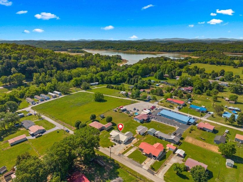 Welcome to 240 Coffman Rd in Bean Station, TN -- a rare - photo 38