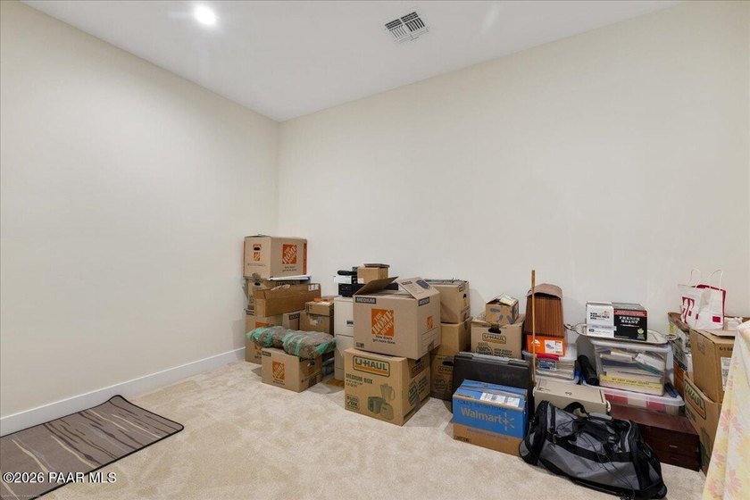 A dream property for the car enthusiast, toy collector, or RV - photo 23