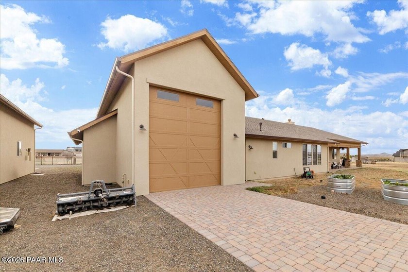 A dream property for the car enthusiast, toy collector, or RV - photo 40