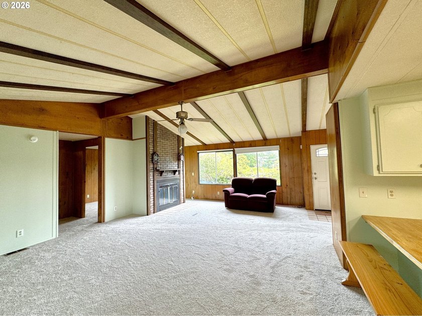 OCEAN PEAK, WALK-TO-THE-BEACH Coastal Retreat on .19 Acres - photo 9
