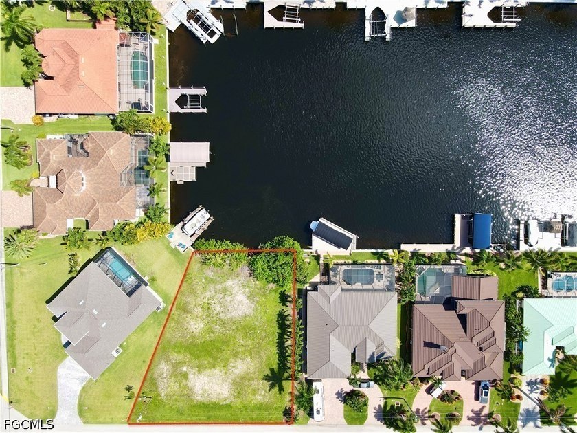 Fantastic opportunity to build your dream home on this oversized - photo 12