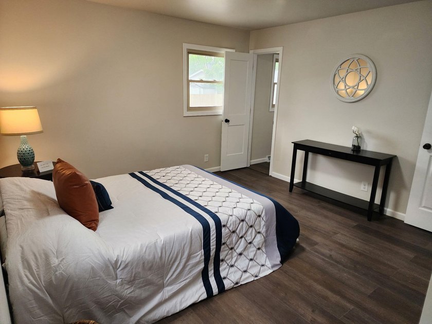 Come see this beautifully updated 3-bedroom, 2.5-bath home - photo 14
