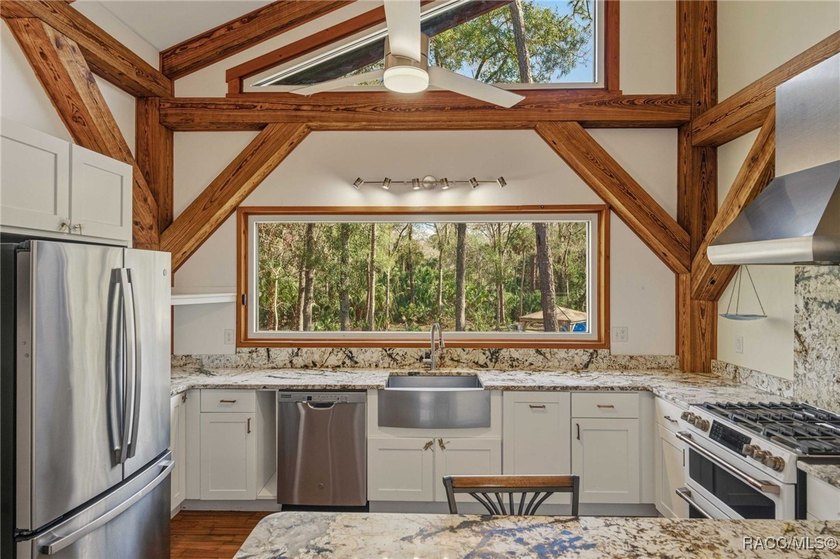 Architecturally distinctive cedar-sided post-and-beam home - photo 15