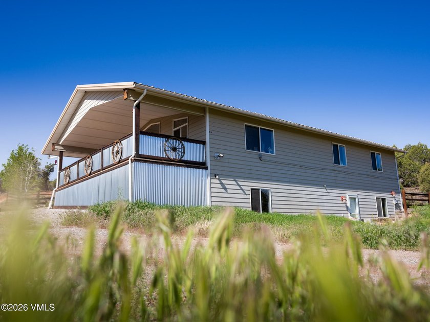 Get out that ''Dream Check List'' of yours as this 4 bed/3 - photo 6