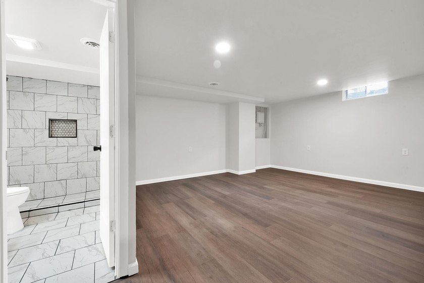 Come see this beautifully updated 3-bedroom, 2.5-bath home - photo 17