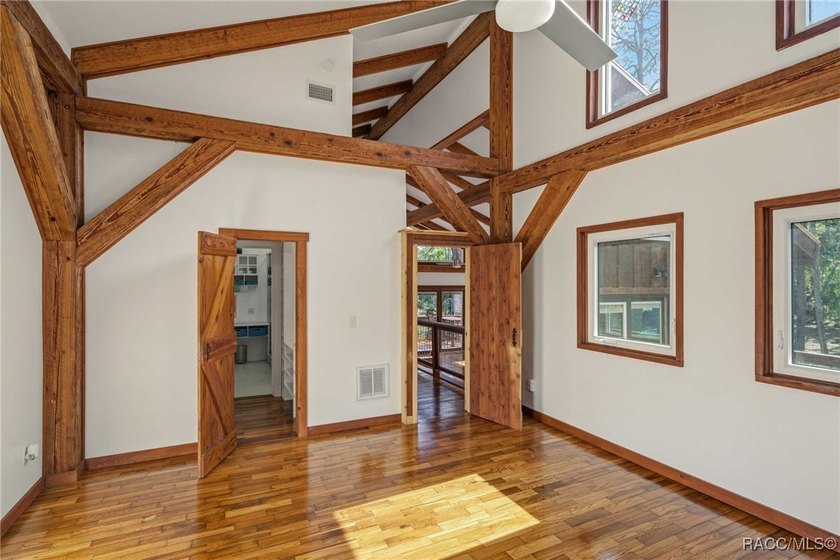 Architecturally distinctive cedar-sided post-and-beam home - photo 22