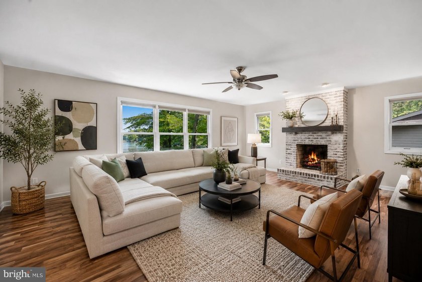 Lake life, water views, and everyday resort-style living - the - photo 4