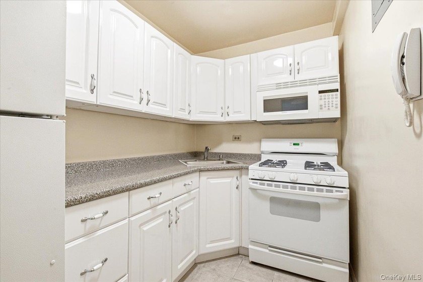 **NO BOARD APPROVAL*** ***Attention All Investors!*** Location - photo 7