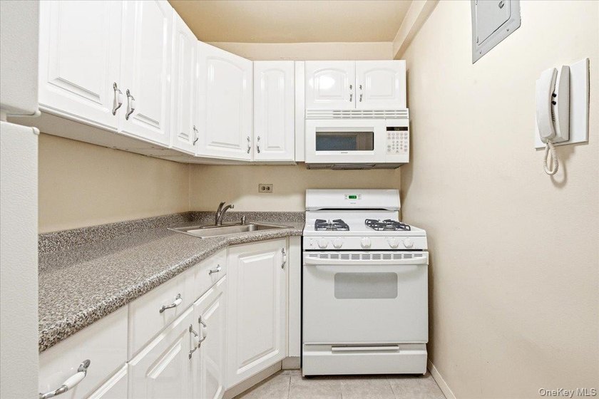 **NO BOARD APPROVAL*** ***Attention All Investors!*** Location - photo 8