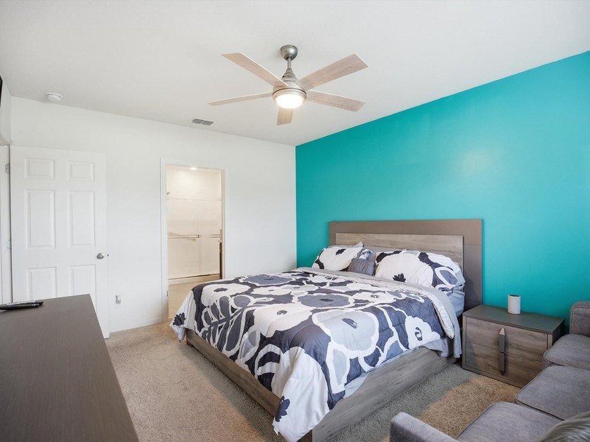Well-maintained 4-bedroom, 2-bath home in the growing Creekside - photo 9