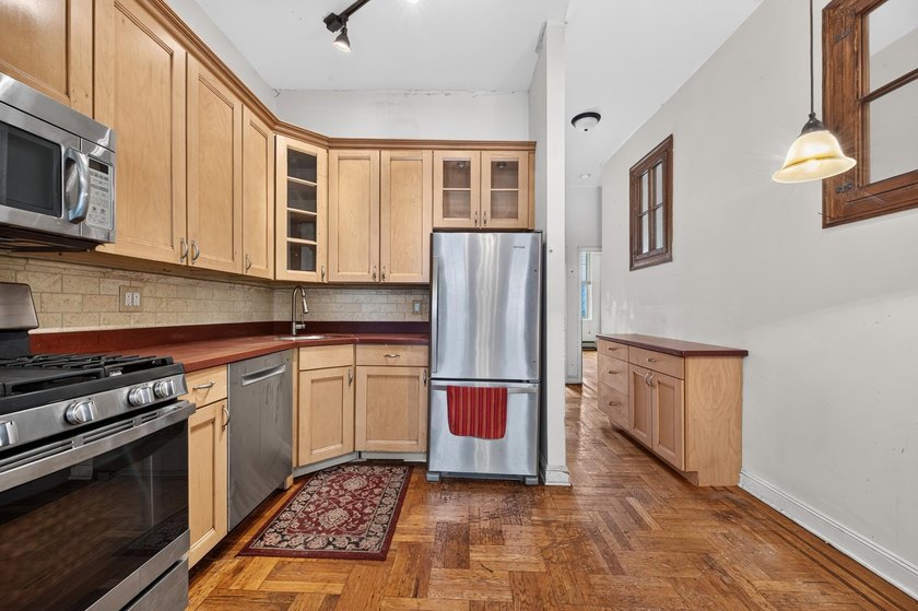 Welcome to 77 Garden Street, Unit 2 - a charming 1-bedroom - photo 2