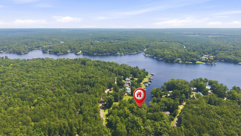 Charming remodeled lakefront cottage on beautiful Lake Sinclair! - photo 21