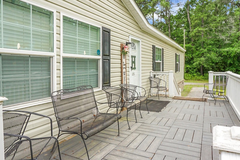 Welcome to this beautiful 4-bedroom, 2-bath home tucked away in - photo 8