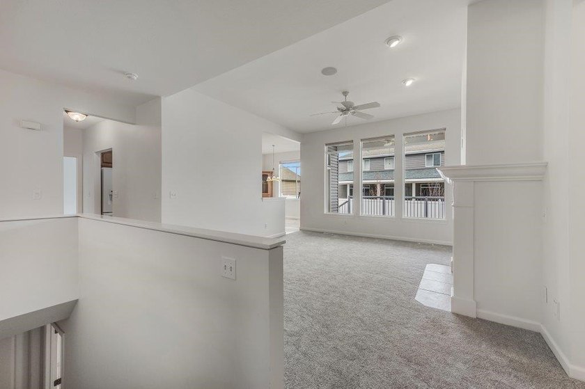 Beautiful Spokane Valley Home! This 4-bed, 3 bath home is - photo 6