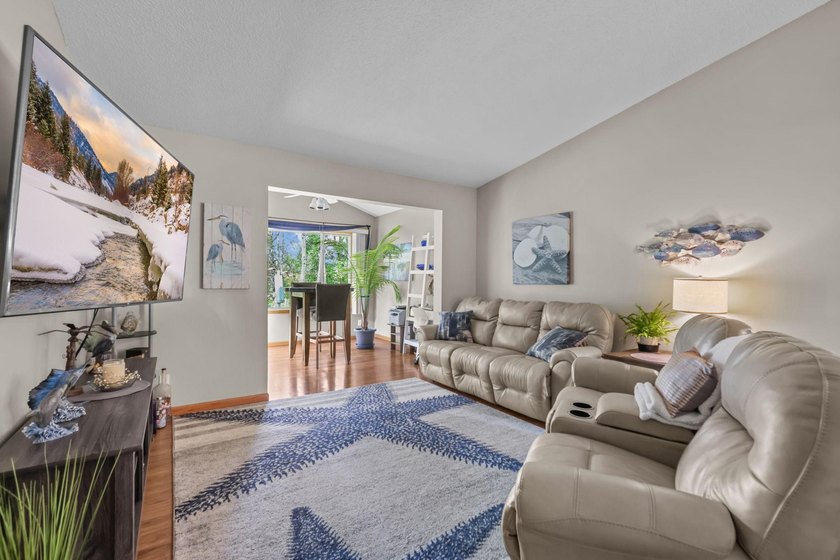 Very peaceful setting for this one level end unit townhome - photo 9
