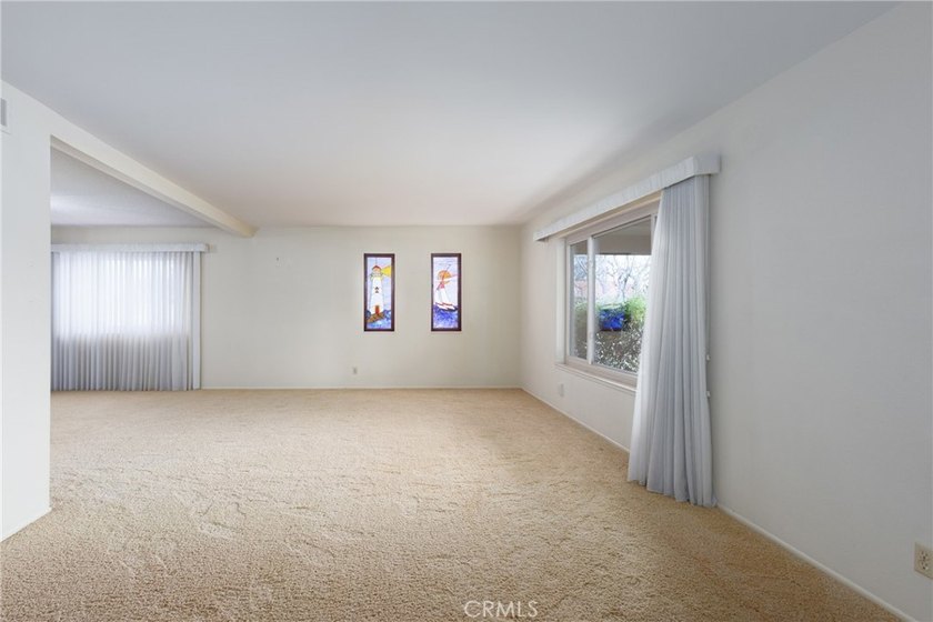 ATTENTION: You won't want to miss this opportunity! Nestled in - photo 13