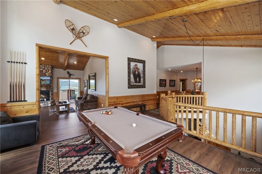 Perched in the prestigious Castle Glen Estates, this exceptional - photo 26