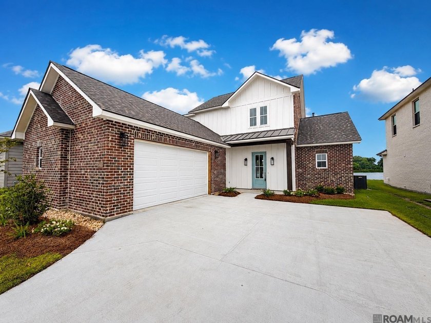 Stunning New Construction in Atwater Subdivision - Waterfront - photo 5