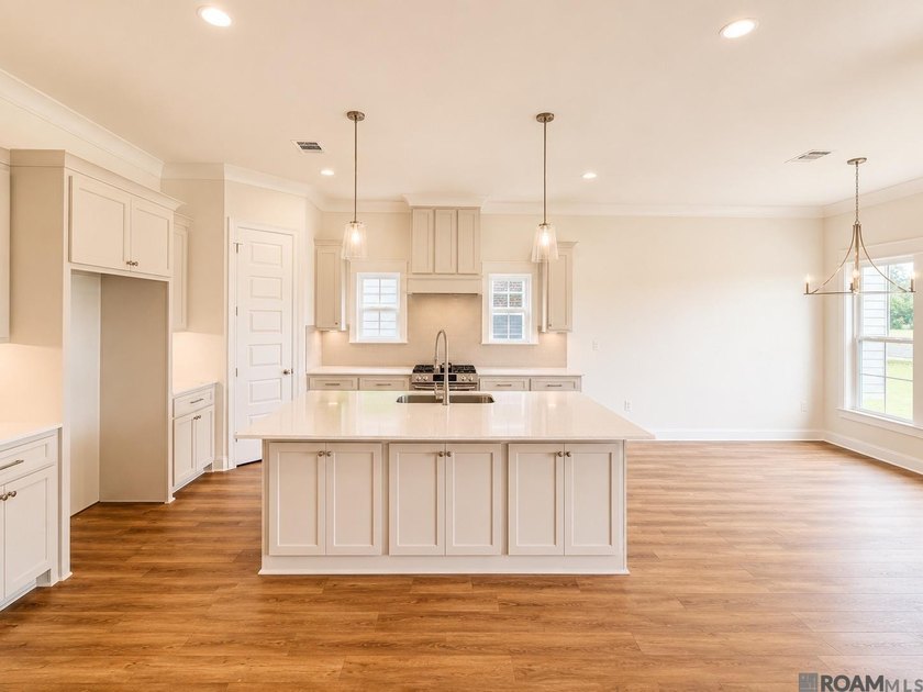 Stunning New Construction in Atwater Subdivision - Waterfront - photo 10
