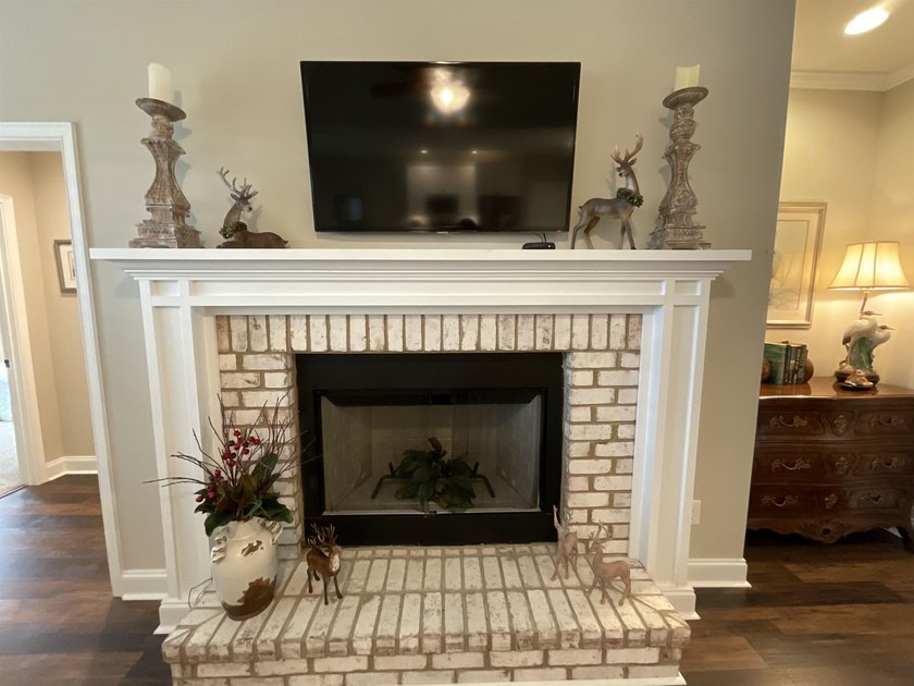 This classically designed home exudes charm and beauty - photo 14