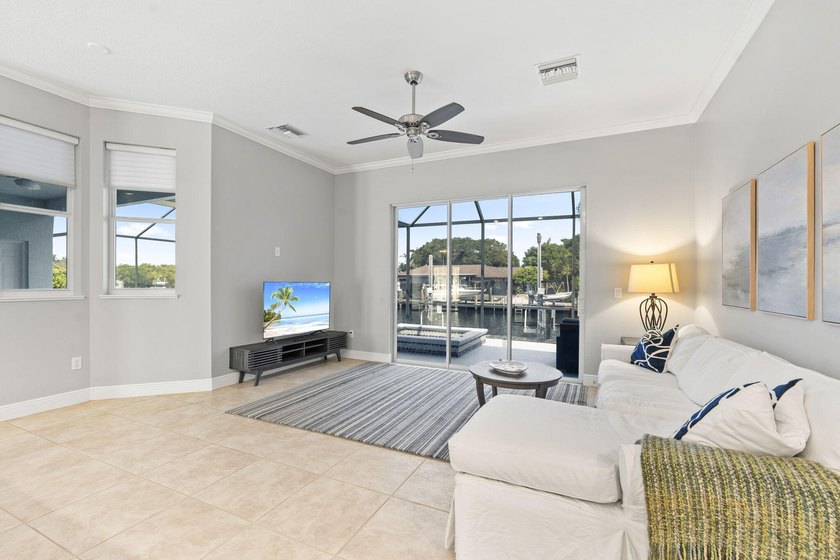 Premier waterfront opportunity in the highly sought-after Queens - photo 14