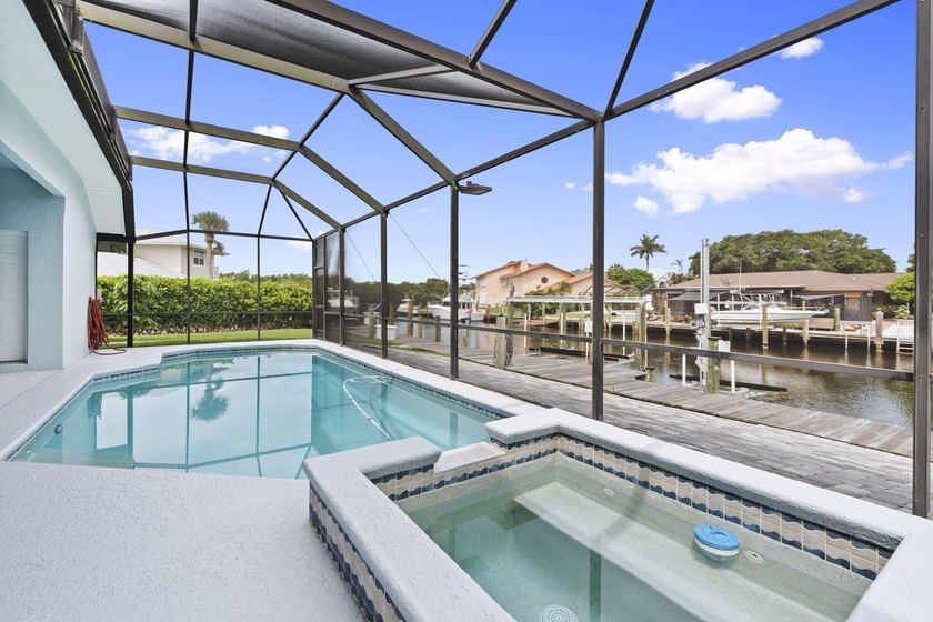 Premier waterfront opportunity in the highly sought-after Queens - photo 38