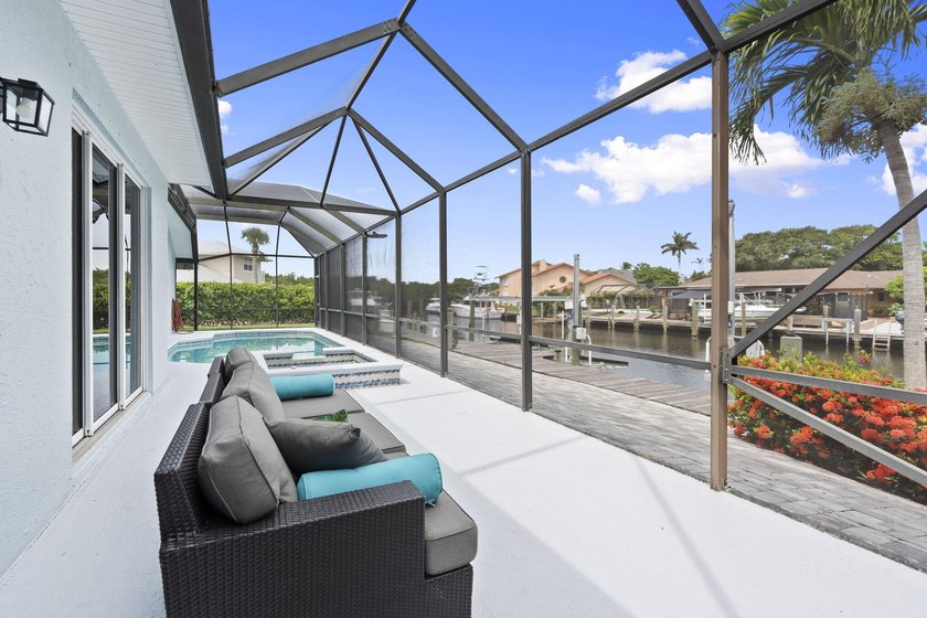 Premier waterfront opportunity in the highly sought-after Queens - photo 40