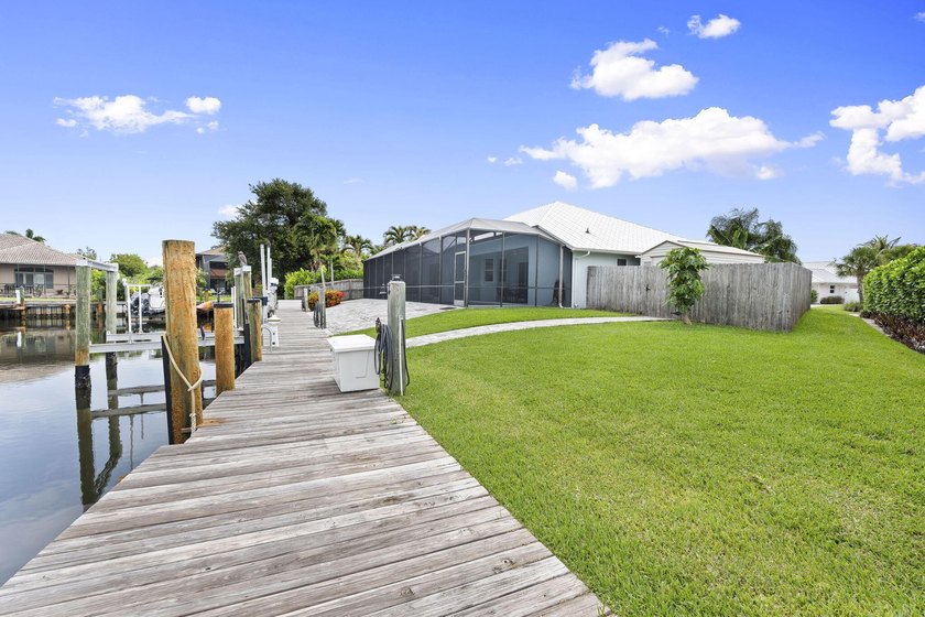 Premier waterfront opportunity in the highly sought-after Queens - photo 41