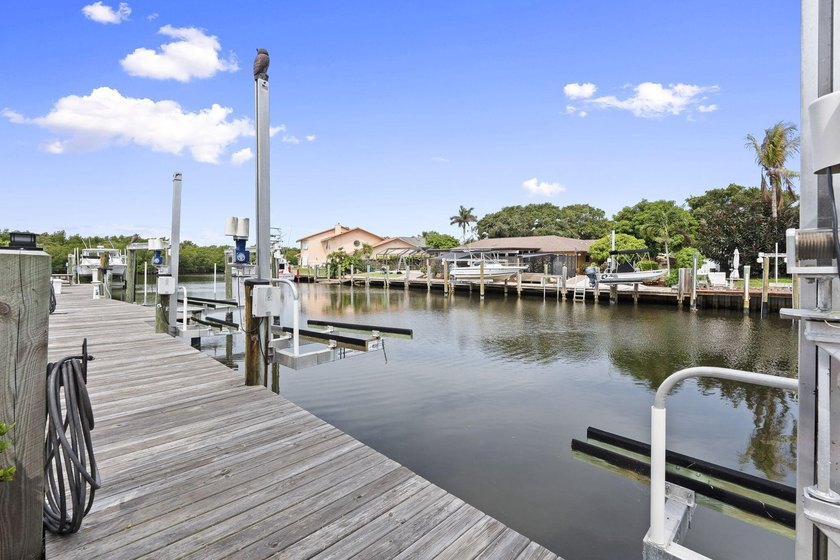 Premier waterfront opportunity in the highly sought-after Queens - photo 45