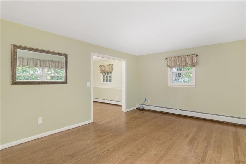 Welcome to 350 Essex Road in North Kingstown. This - photo 10