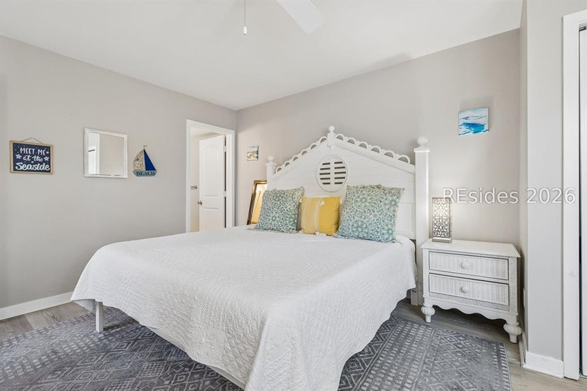 Located in the heart of Harbour Town within Sea Pines, this - photo 36