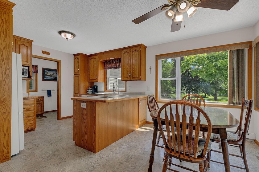 This unique riverfront property offers several hundred ft of - photo 5