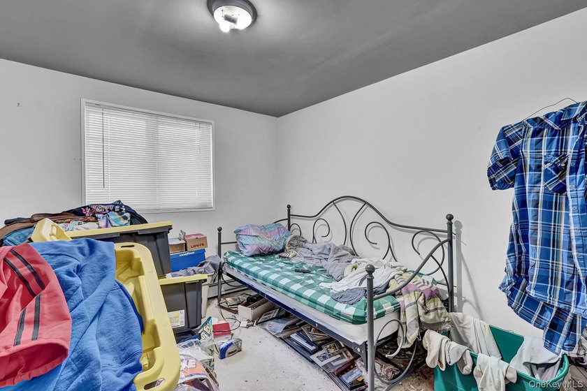 Wide-Line High Ranch featuring 4-5 bedrooms, 2 Full Baths, a Den - photo 24