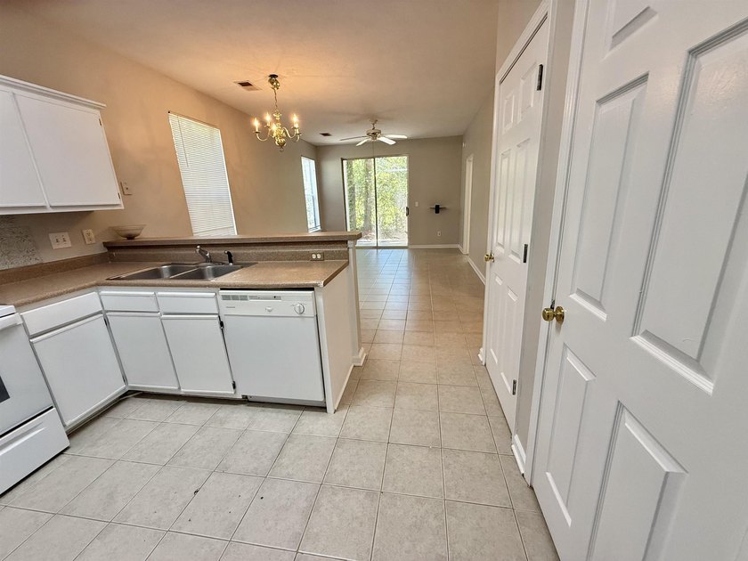 Don't miss this fantastic opportunity to own a freshly painted - photo 3