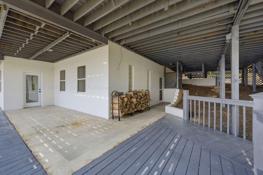 Smith Lake (Rock Creek) A fully renovated lake cottage on a nice - photo 39