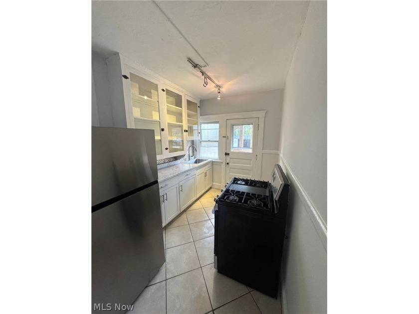 Four units in Lakewood available now! One unit is currently - photo 19