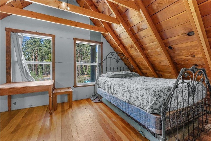 Discover classic Tahoe charm at this inviting 2-bedroom, 2 - photo 15