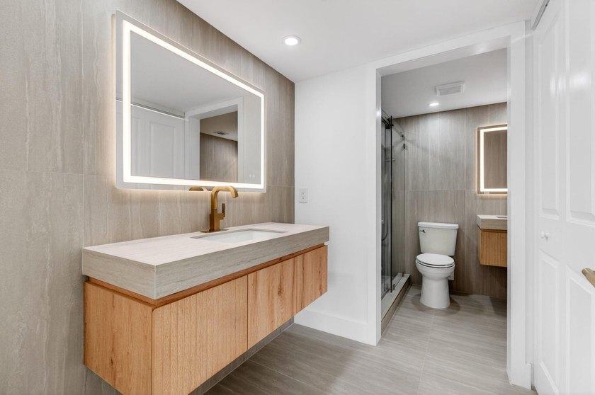 Fully Remodeled &amp; Move-In Ready! This stunning, fully renovated - photo 28