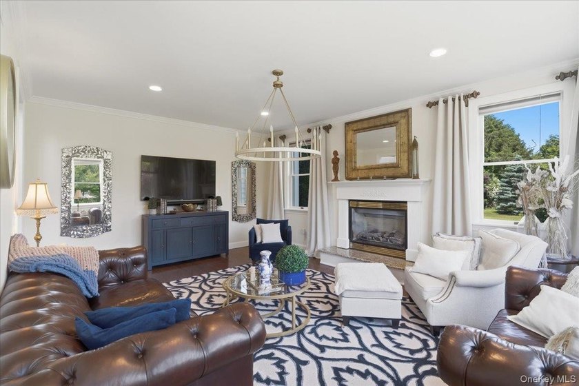Welcome to 2 Mercedes Court, a beautifully maintained Colonial - photo 11